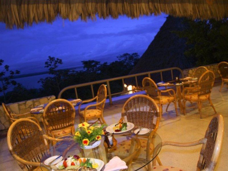 ホテル Camino Real Tikal‎ エル・レマテ エクステリア 写真